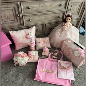 Pink Quince Crown, Doll, Pillows, Bible, Signature Book, Pink Moda 2000 gown